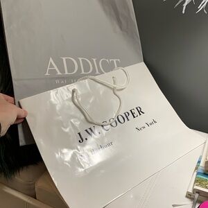 Val Harbour Paper Shopping Bags